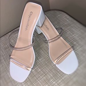 Women’s size 7 Mid heels